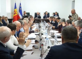 В Гагаузии ужесточат ответственность депутатов за прогулы заседаний