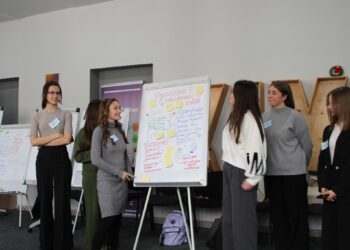 В Гагаузии сформировали региональный ученический совет