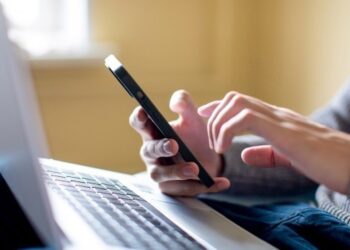 Цифровизация госуслуг для граждан: более половины уже доступны онлайн