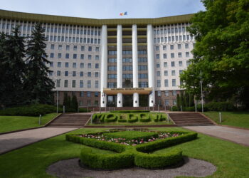 Топ-10 самых высокооплачиваемых вакансий в госсекторе Молдовы