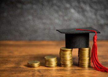 Повышение выплат студентам: некоторые виды стипендий увеличатся в два раза