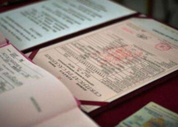 АГУ: граждане Молдовы, зарегистрировавшие за рубежом акты гражданского состояния, обязаны их переписать