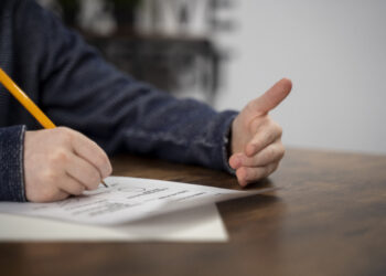 Более 3 тысяч выпускников автоматически получат “десятку” на БАК по иностранному языку