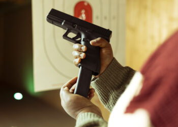 Стрельба в центре Комрата — мужчина трижды выстрелил в воздух