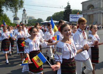 Молдова сегодня отмечает День независимости: цветы, мировые лидеры и большой концерт в центре столицы